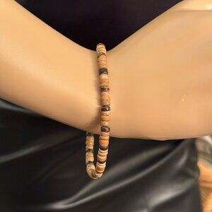 Wood Beaded 8 inch Bracelet With Screw Together Barrel Clasp Unisex Design